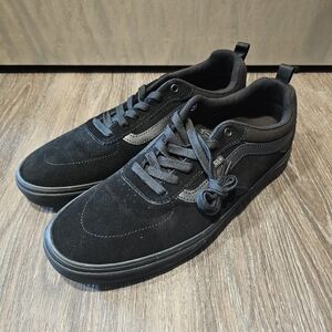 Vans Black Skate Sneakers Sleek Design